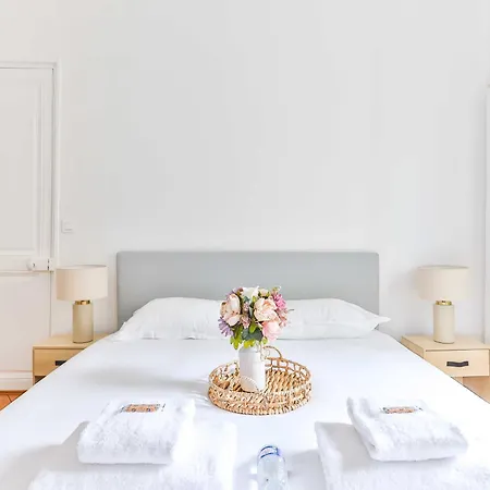 Spacious - 2br-4p - Montmartre-moulin Rouge * Paris